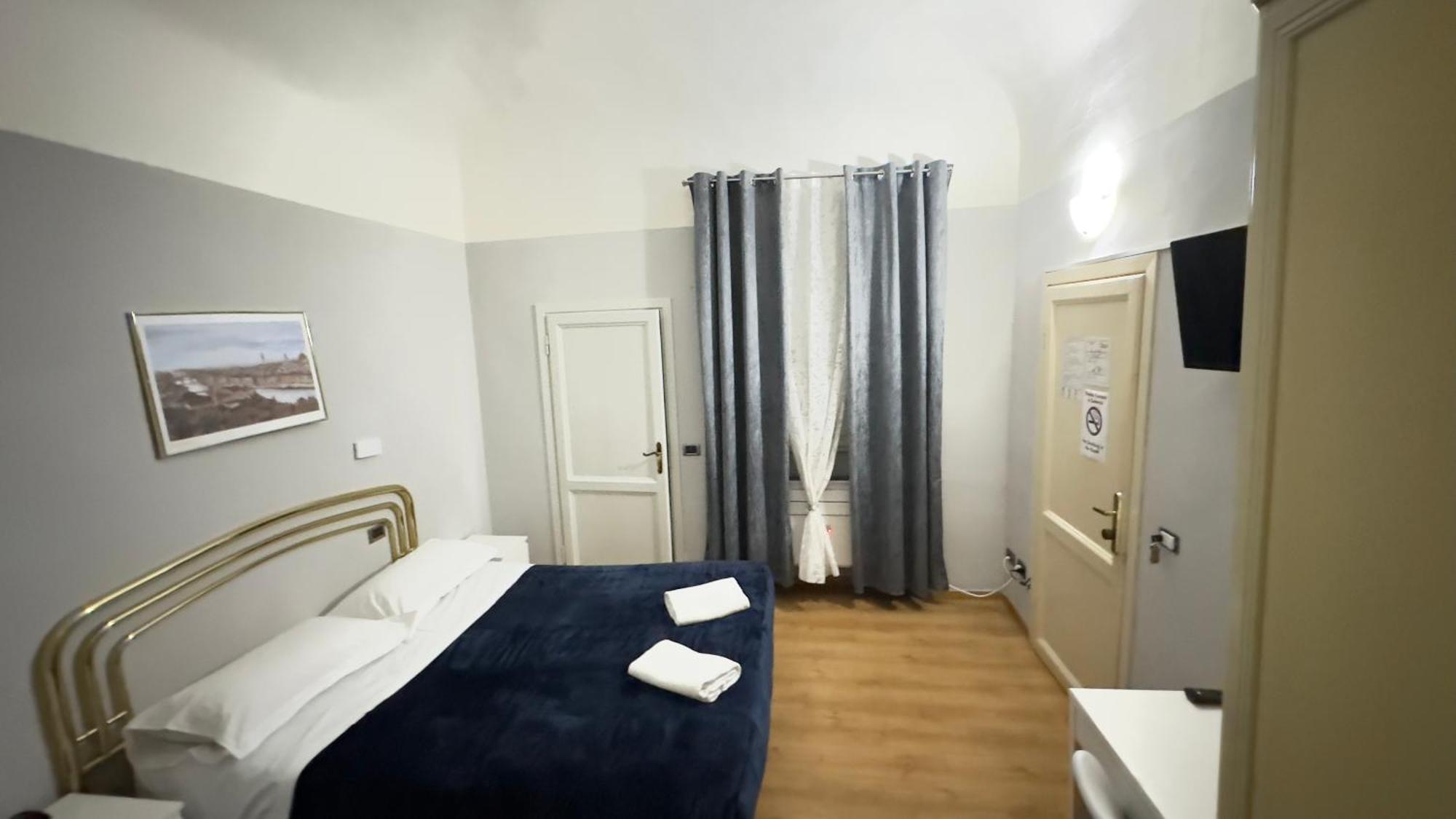 Piccolo Hotel Con Access Ztl !!! Nel Centro Storico Di Firenze !!! Luaran gambar