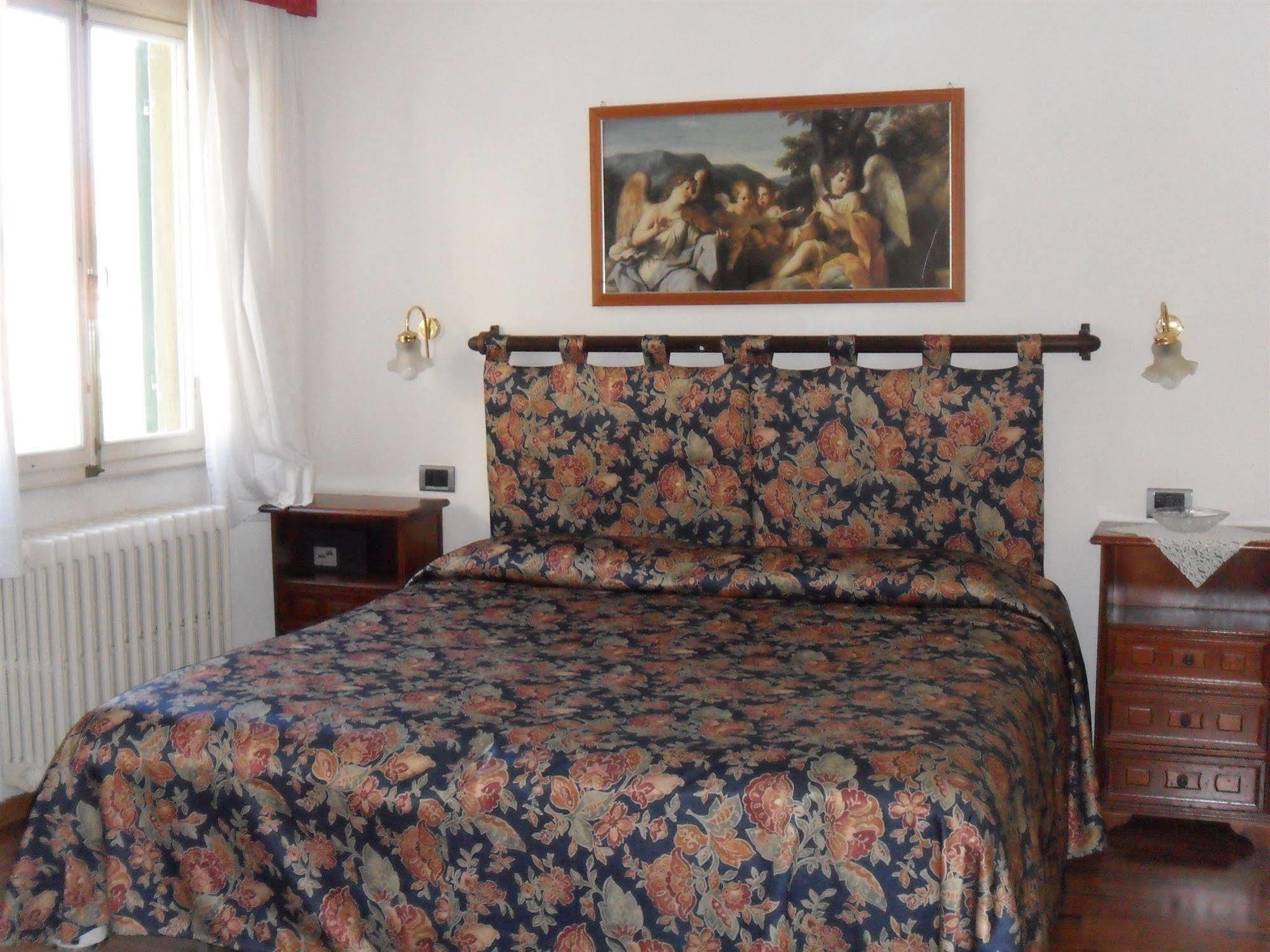 Piccolo Hotel Con Access Ztl !!! Nel Centro Storico Di Firenze !!! Luaran gambar
